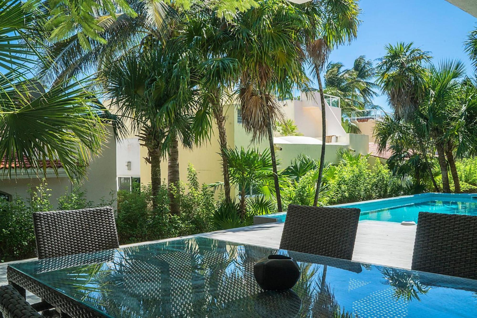3Br Casa Matuk I Steps From Spectacular Beach I Private Pool Плая дел Кармен Екстериор снимка